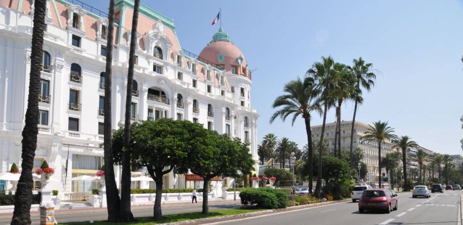 Настаняване в хотел 3*