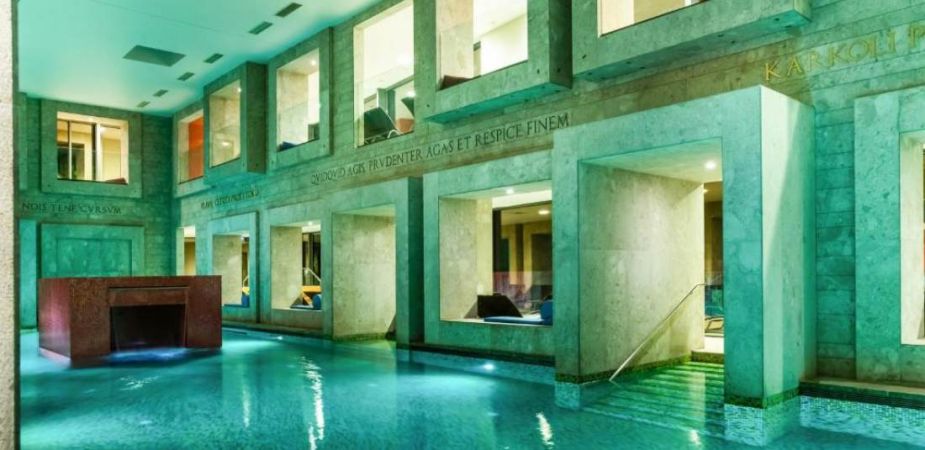 Настаняване в хотели 4*