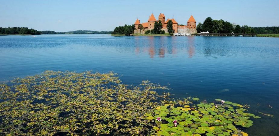 Настаняване в 2* или 3*