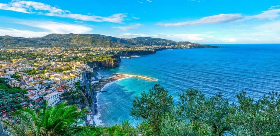 Настаняване в хотели 4*