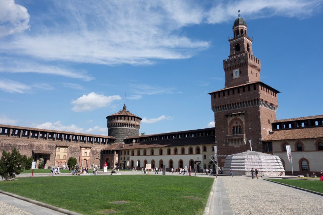 Екскурзия в ИТАЛИЯ - МИЛАНО, столицата на модата, самолетна програма с обслужване на български език!