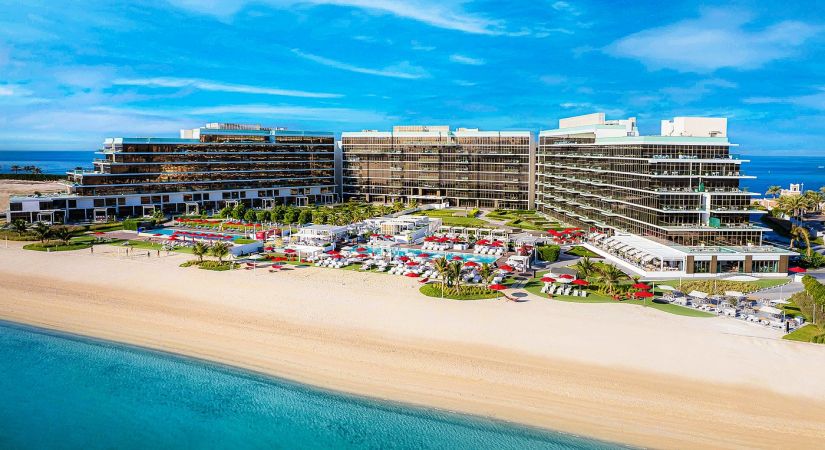 Th8 Palm Dubai Beach Resort