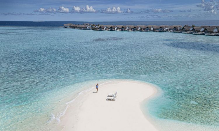Four Seasons Resort Landaa Giraavaru