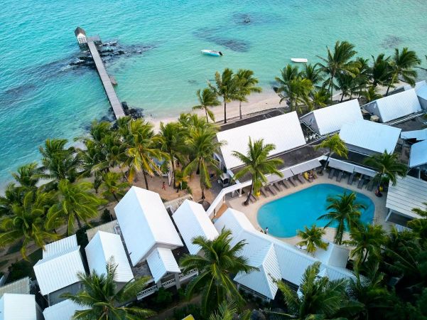 TROPICAL ATTITUDE (ADULT-ONLY 18+)