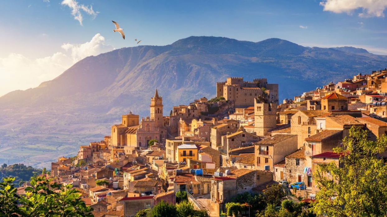 АВТЕНТИЧНА СИЦИЛИЯ - Torre Normanna 4* + БОНУС 6 включени екскурзии - полет от София