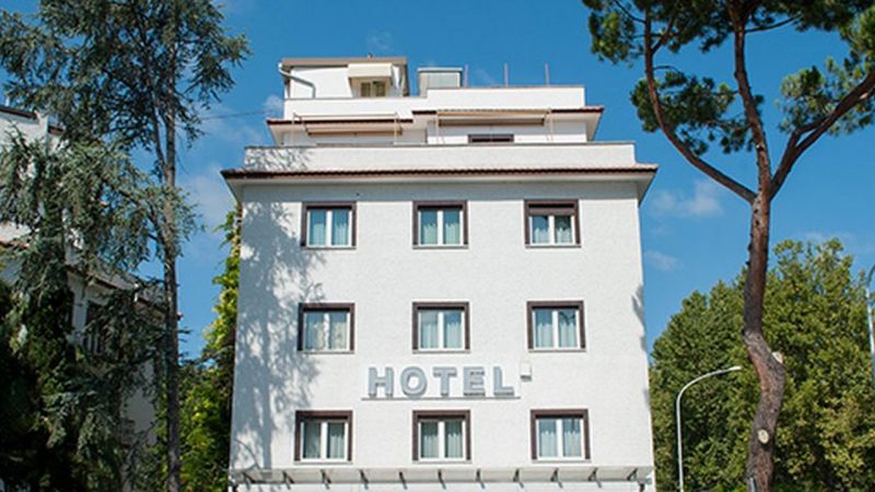 Raeli Hotel