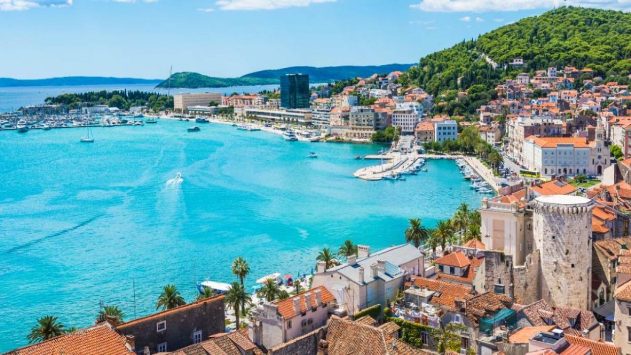 ХЪРВАТИЯ - Перлата на Адриатика и намигване към Босна и Херцеговина - полет от Варна