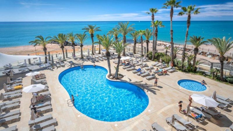 Caprici Beach Hotel & Spa